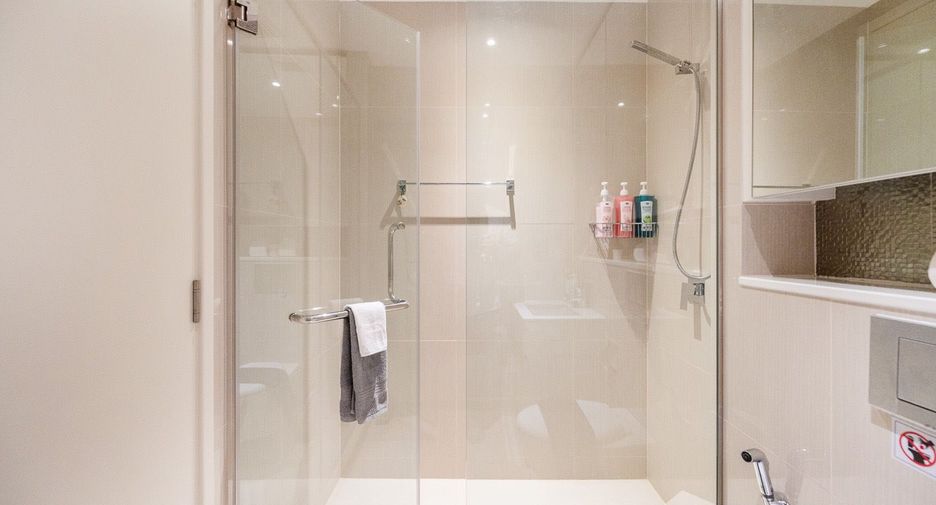 For rent 2 ベッドルーム condo in Watthana, Bangkok