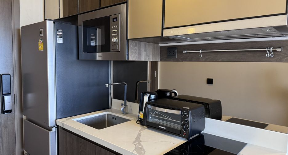 Condo en alquiler de 2 habitaciones en Watthana, Bangkok