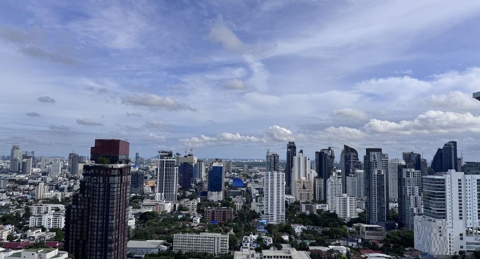 Condo en alquiler de 2 habitaciones en Watthana, Bangkok