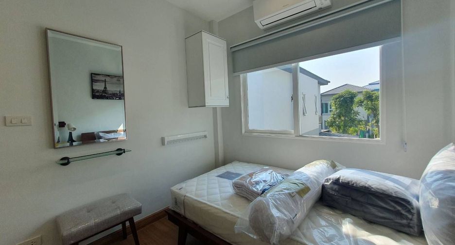 Casa en alquiler de 3 habitaciones en Bang Phli, Samut Prakan