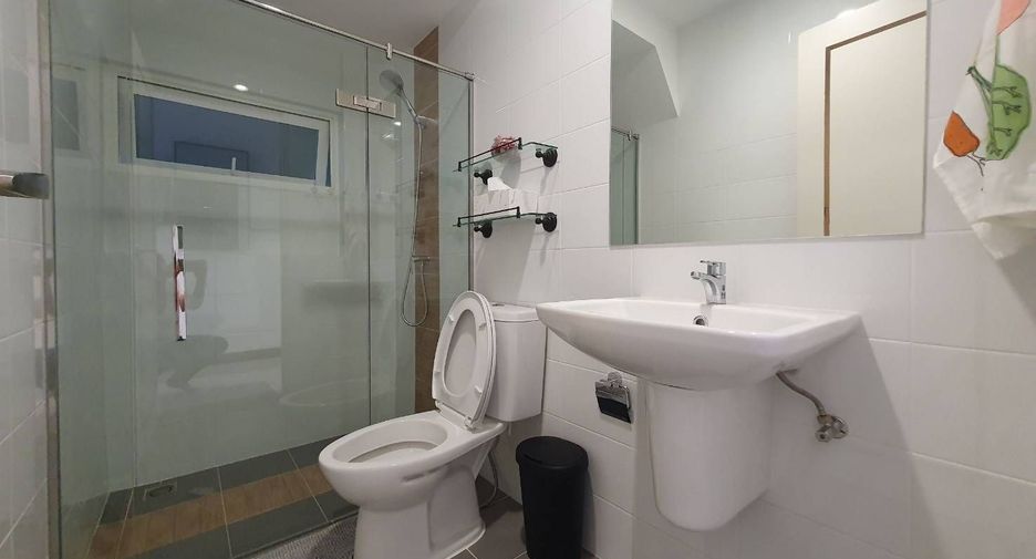 Casa en alquiler de 3 habitaciones en Bang Phli, Samut Prakan