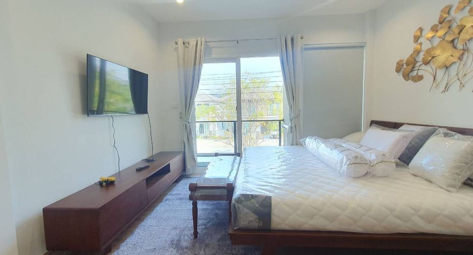 Casa en alquiler de 3 habitaciones en Bang Phli, Samut Prakan