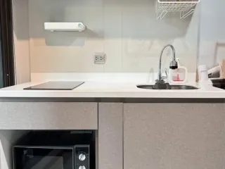 Condo en alquiler de 1 habitaciones en Huai Khwang, Bangkok