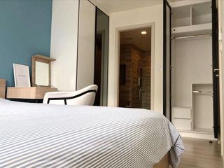 Condo en alquiler de 2 habitaciones en Huai Khwang, Bangkok