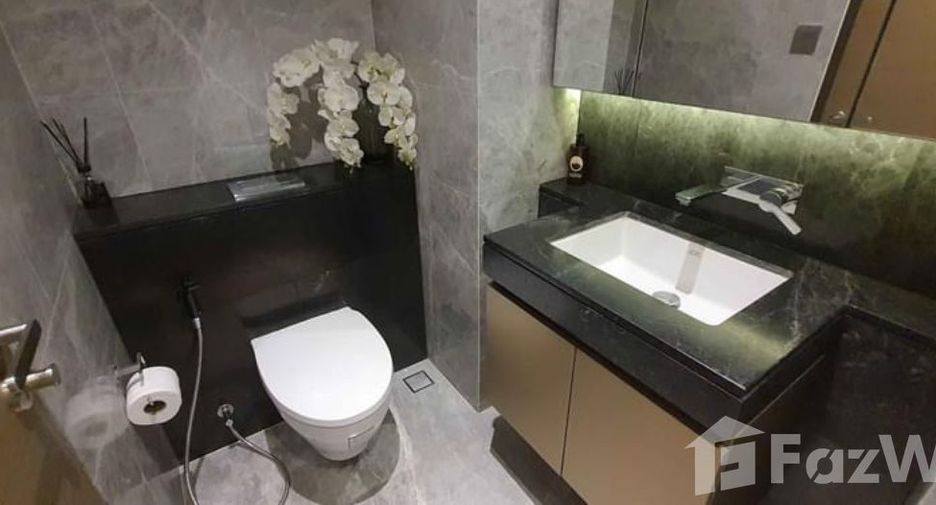Condo en alquiler de 2 habitaciones en Pathum Wan, Bangkok