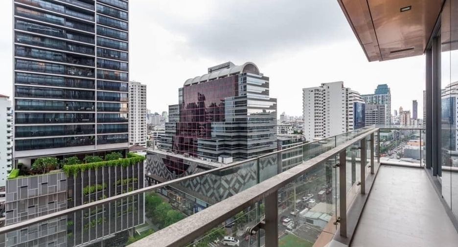 For rent 2 bedrooms condo in Watthana, Bangkok