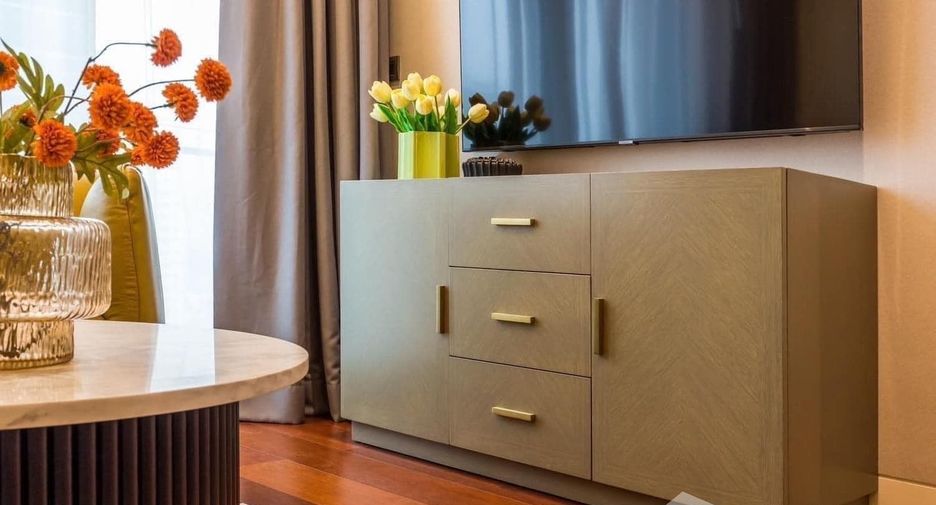 For rent 2 bedrooms condo in Watthana, Bangkok