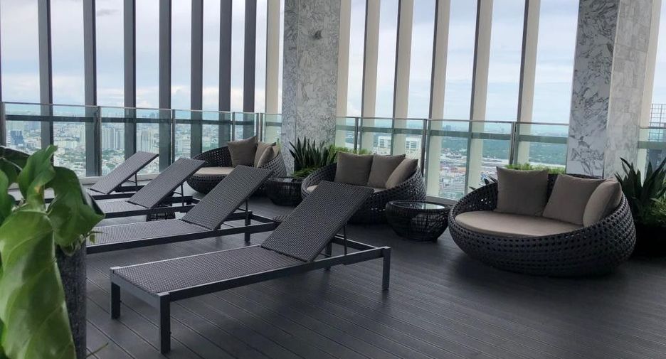 Condo en alquiler de 2 habitaciones en Khlong Toei, Bangkok