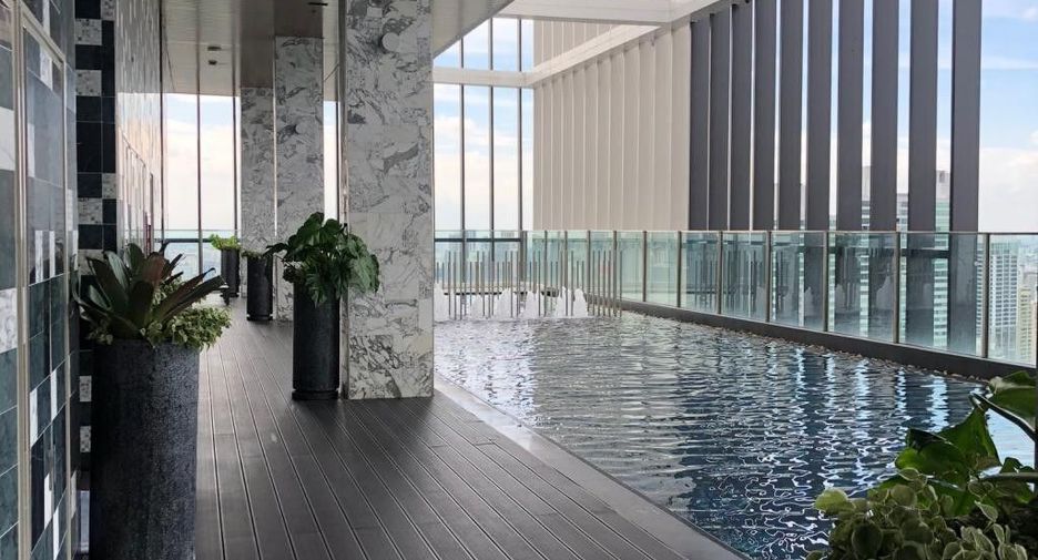 Condo en alquiler de 2 habitaciones en Khlong Toei, Bangkok