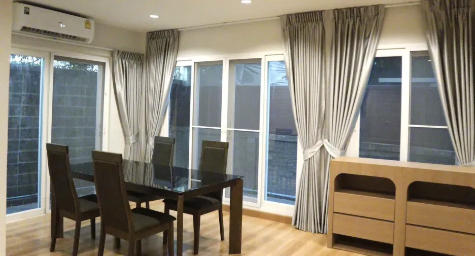 ให้เช่า 3 ห้องนอน บ้านเดี่ยว ใน บางพลี, สมุทรปราการ