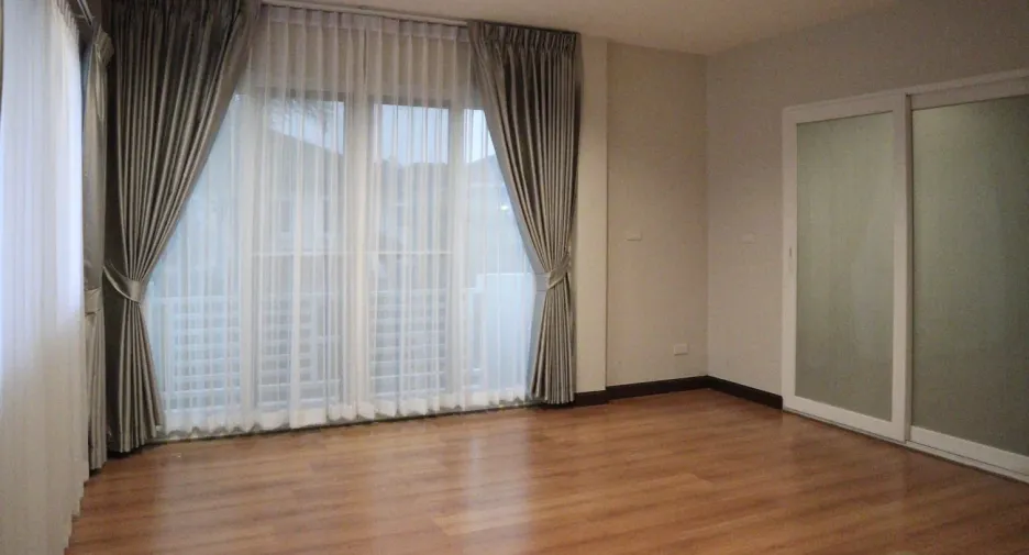 ให้เช่า 3 ห้องนอน บ้านเดี่ยว ใน บางพลี, สมุทรปราการ