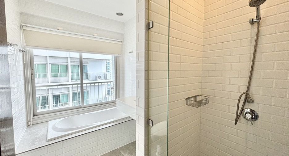 Wohnung zur Miete mit 2 Zimmer in Watthana, Bangkok