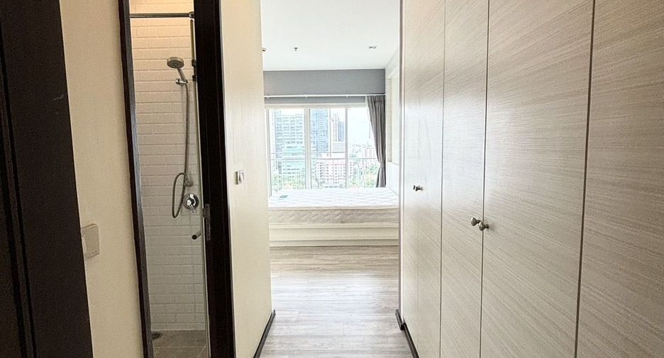 Wohnung zur Miete mit 2 Zimmer in Watthana, Bangkok