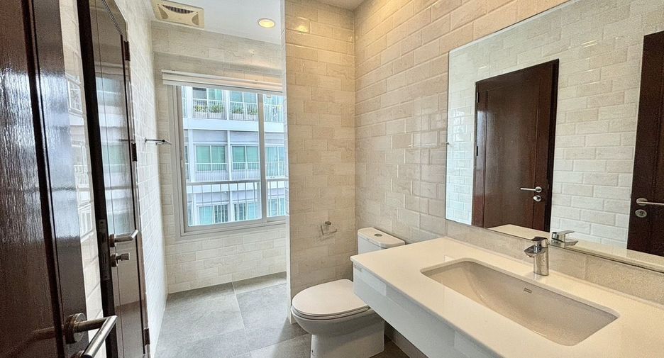 Wohnung zur Miete mit 2 Zimmer in Watthana, Bangkok