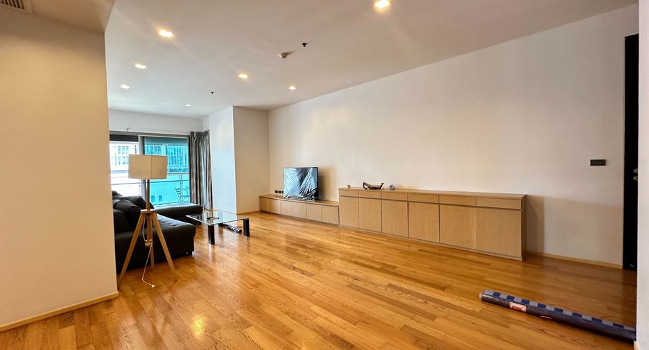 Wohnung zur Miete mit 3 Zimmer in Khlong Toei, Bangkok