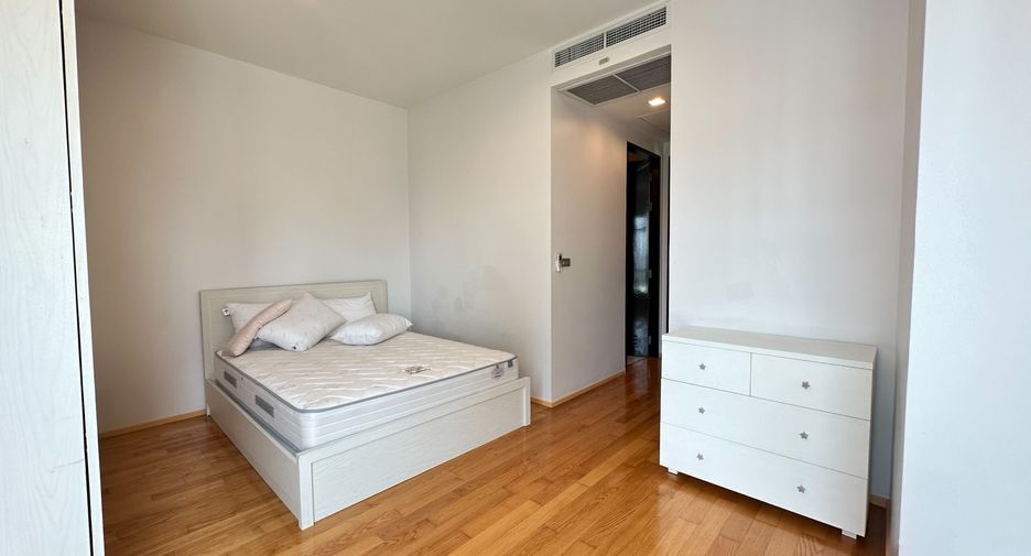 Wohnung zur Miete mit 3 Zimmer in Khlong Toei, Bangkok