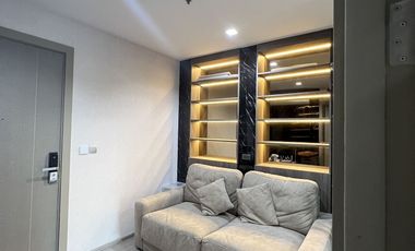 Condo en alquiler de 1 habitaciones en Huai Khwang, Bangkok