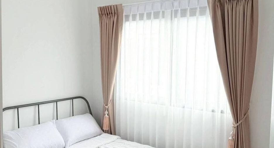 For rent 3 bedrooms townhouse in Prawet, Bangkok