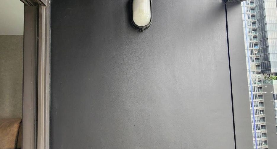 For rent studio condo in Huai Khwang, Bangkok