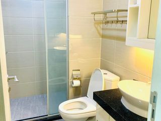 For rent 2 bedrooms condo in Huai Khwang, Bangkok