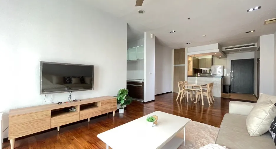 For rent 2 bedrooms condo in Watthana, Bangkok