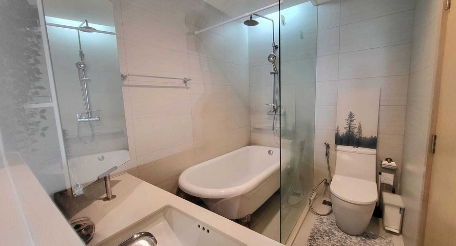 For rent 1 bed condo in Khlong Toei, Bangkok