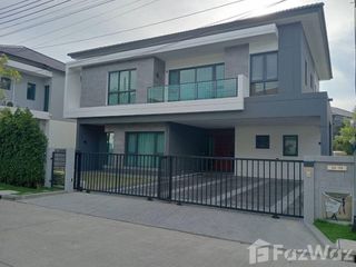 Casa en alquiler de 4 habitaciones en Bang Phli, Samut Prakan