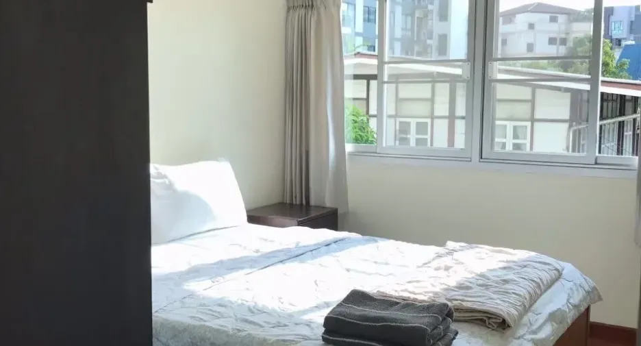 For rent 2 bedrooms condo in Khlong Toei, Bangkok
