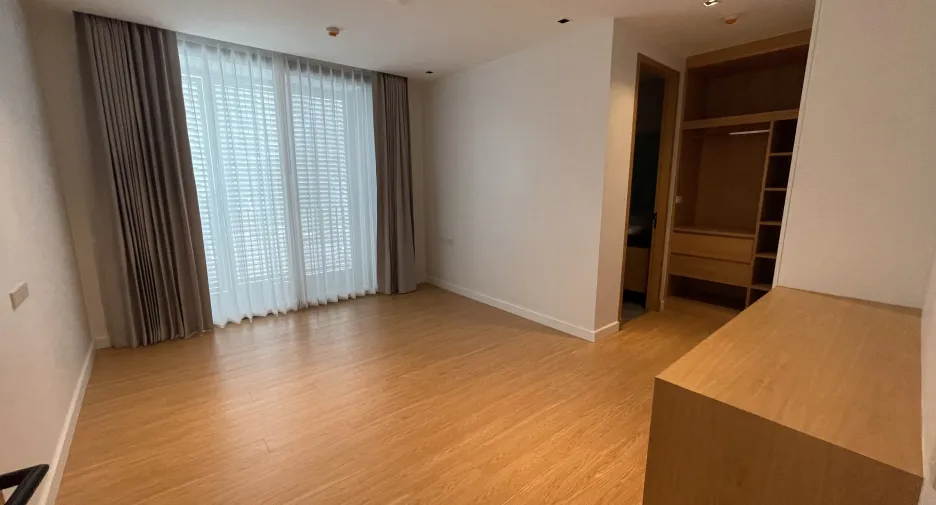 For rent 2 bedrooms apartment in Watthana, Bangkok