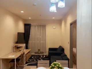 For rent 2 bedrooms condo in Huai Khwang, Bangkok