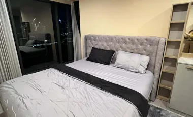 For rent 2 bedrooms condo in Huai Khwang, Bangkok