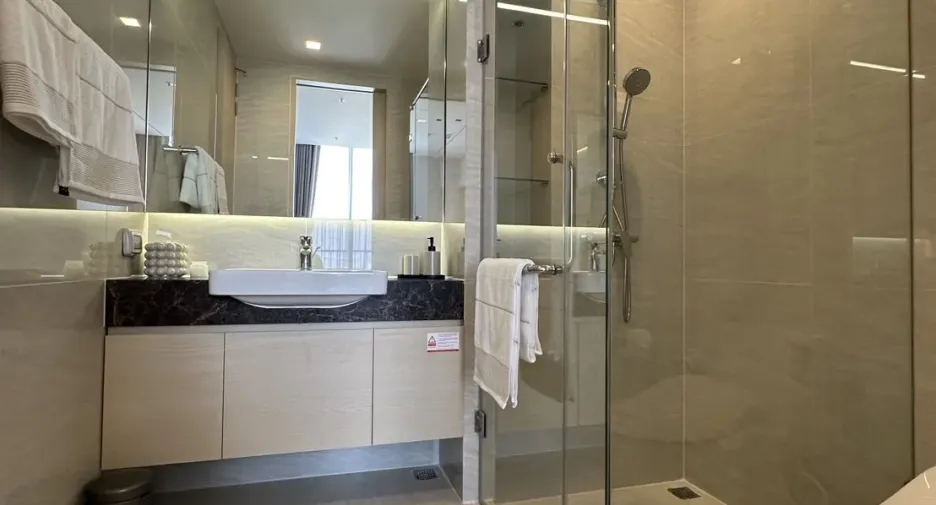 For rent 1 bed condo in Watthana, Bangkok