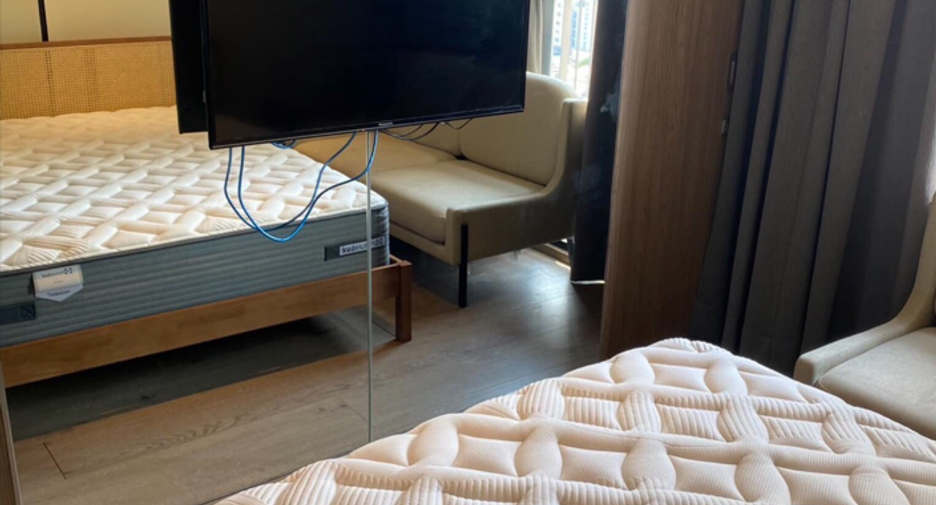 For rent 2 bedrooms condo in Khlong Toei, Bangkok