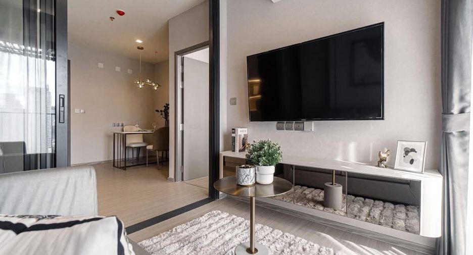 For rent 1 bed condo in Huai Khwang, Bangkok