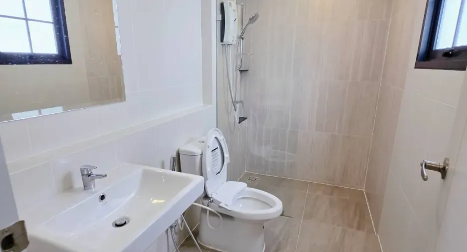 Haus zum Kauf und zur Miete mit 4 Zimmer in Bang Phli, Samut Prakan