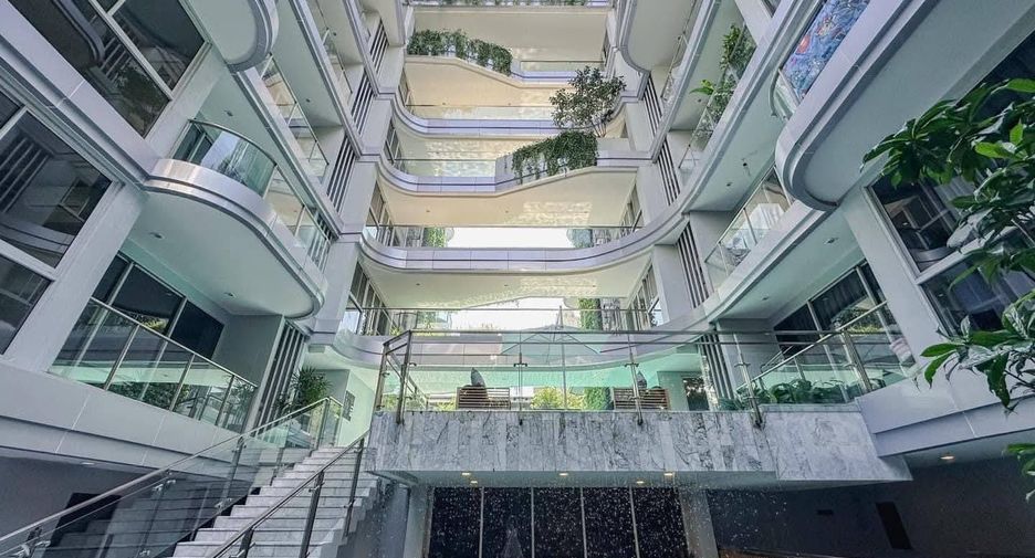For rent 2 bedrooms condo in Watthana, Bangkok