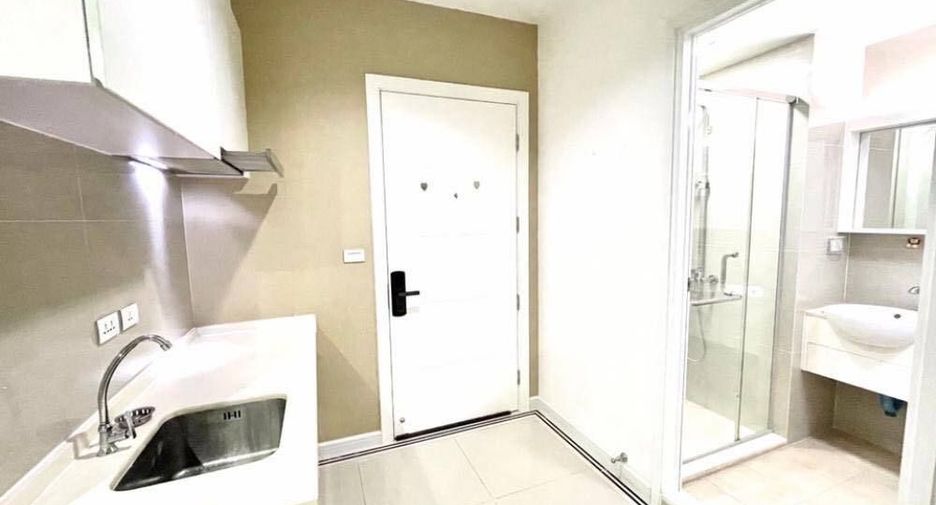 For rent 1 Beds condo in Huai Khwang, Bangkok