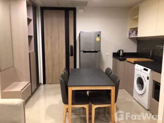 Condo en alquiler de 2 habitaciones en Khlong Toei, Bangkok