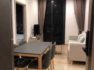 Condo en alquiler de 2 habitaciones en Khlong Toei, Bangkok