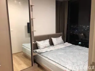 Condo en alquiler de 2 habitaciones en Khlong Toei, Bangkok