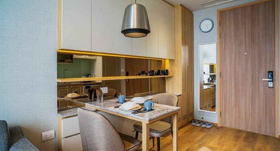 For rent 1 bed condo in Watthana, Bangkok