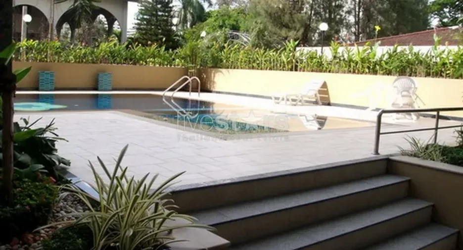 Condo en alquiler de 2 habitaciones en Khlong Toei, Bangkok