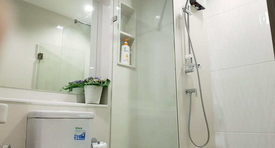 Condo en alquiler de estudio en Huai Khwang, Bangkok