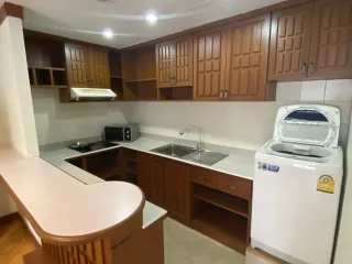出租 2 卧室 公寓式住宅 在 Khlong Toei, 曼谷