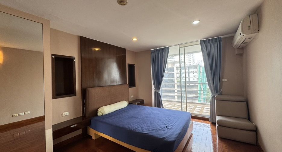 Condo en alquiler de 3 habitaciones en Watthana, Bangkok