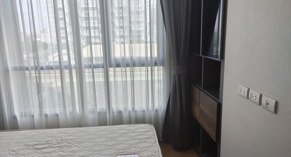 For rent 2 ベッドルーム condo in Phra Khanong, Bangkok