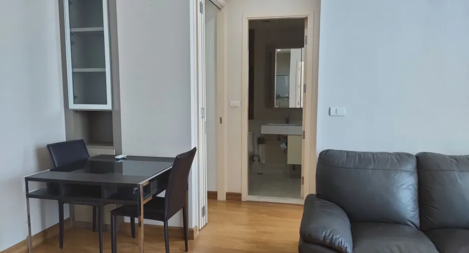 For rent 2 ベッドルーム condo in Phra Khanong, Bangkok