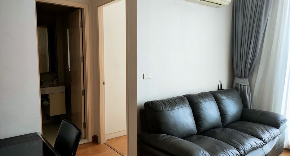 For rent 2 bedrooms condo in Phra Khanong, Bangkok