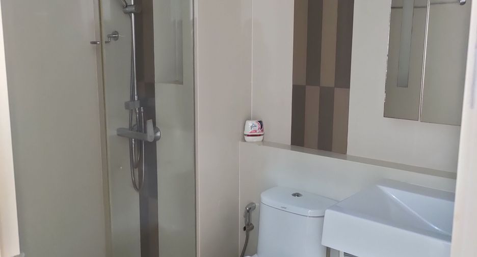 For rent 2 bedrooms condo in Phra Khanong, Bangkok