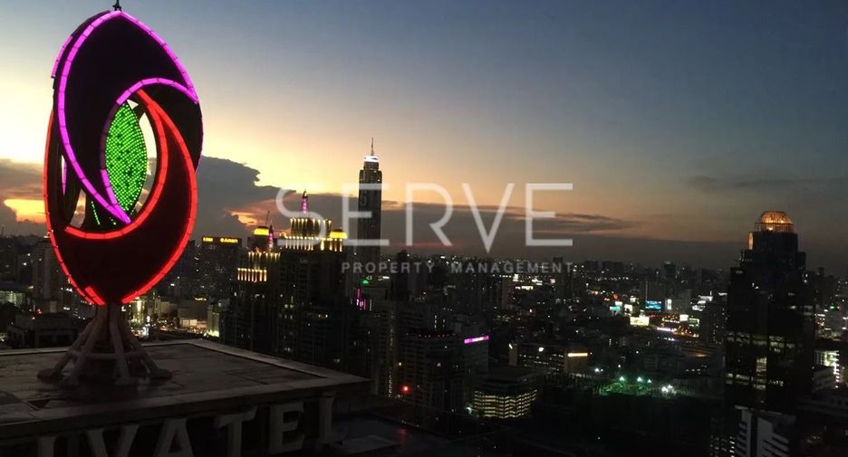 For rent 2 bedrooms condo in Pathum Wan, Bangkok